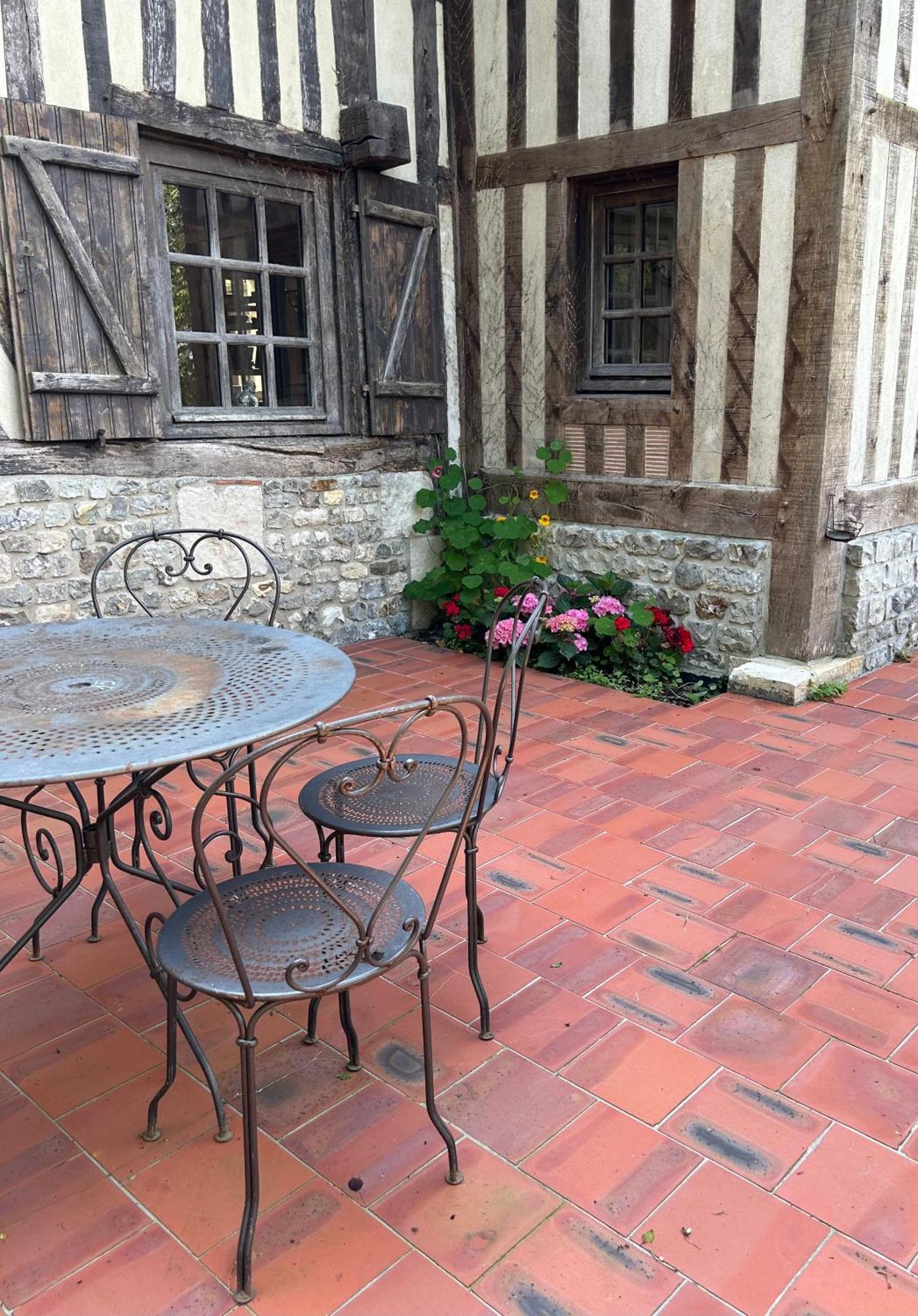 Les Hortensias Manerbe Exterior photo